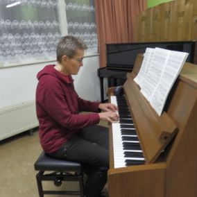 Pianoles voor volwassenen